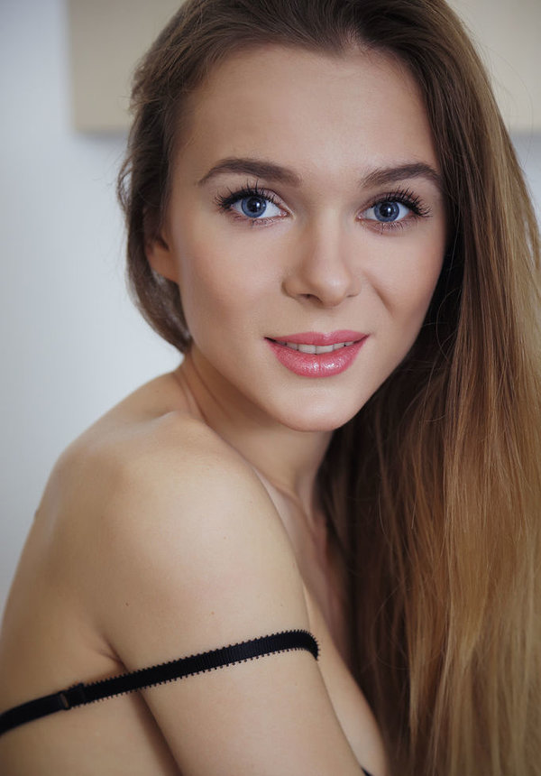 Инна, 18